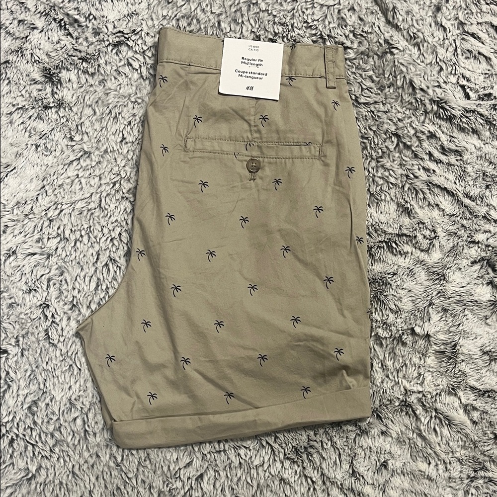 H&M Khaki Palm Print Shorts